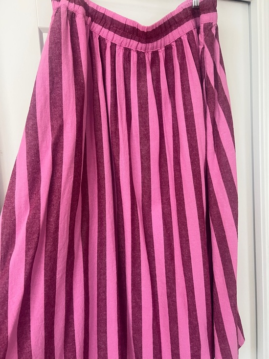 Dresses & Skirts - A new day by Target ~ fun flowy skirt only worn once with POCKETS 🙌